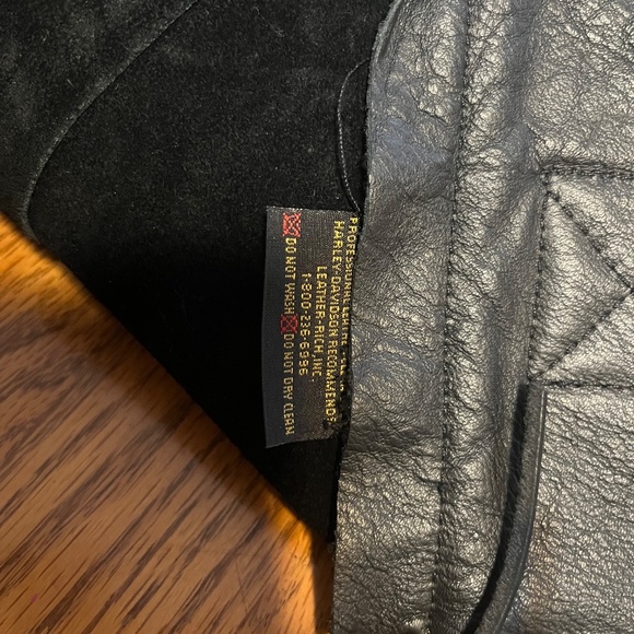 Harley Davidson excellent condition black leather chaps size small - Picture 3 of 9